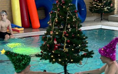 Svøm om juletræet søndag den 14/12-2025